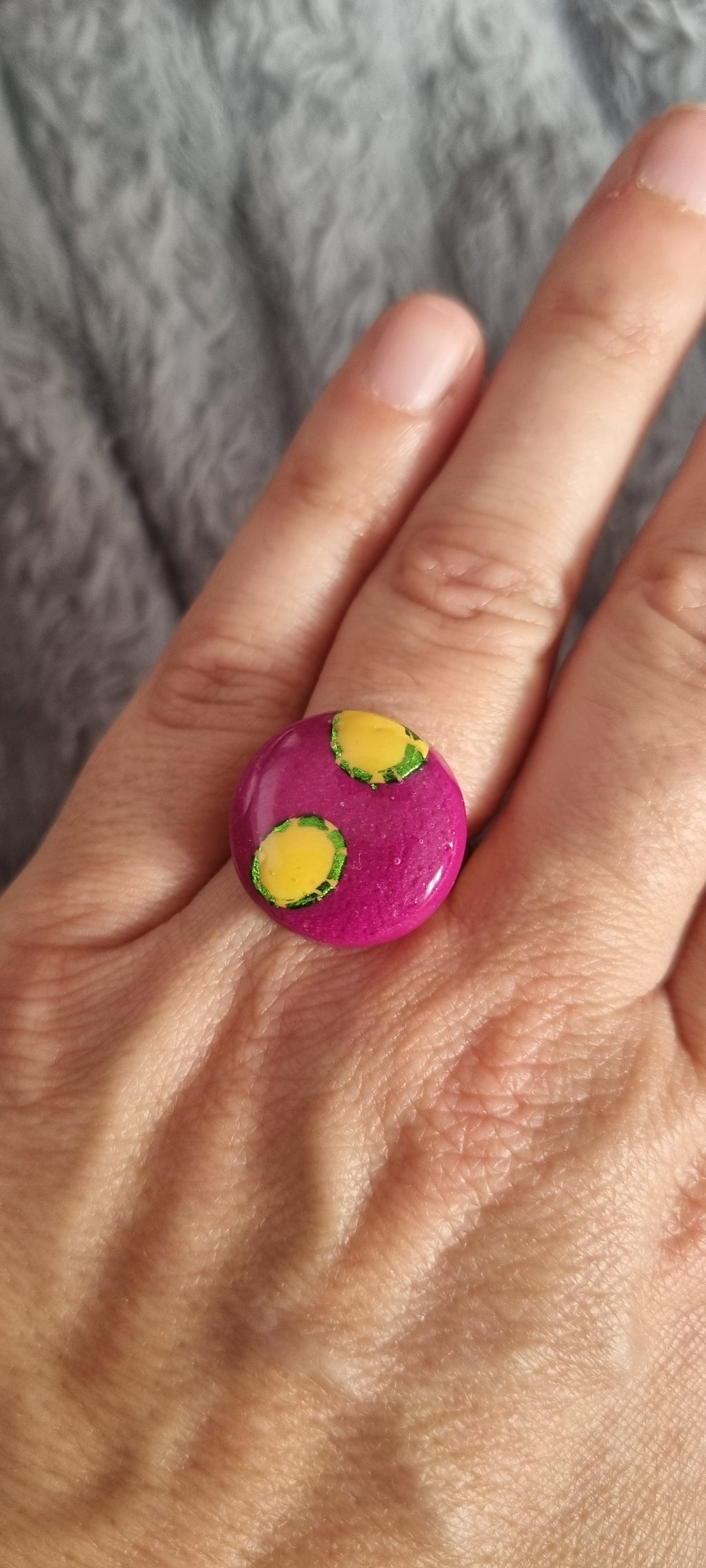 Polka dots ring